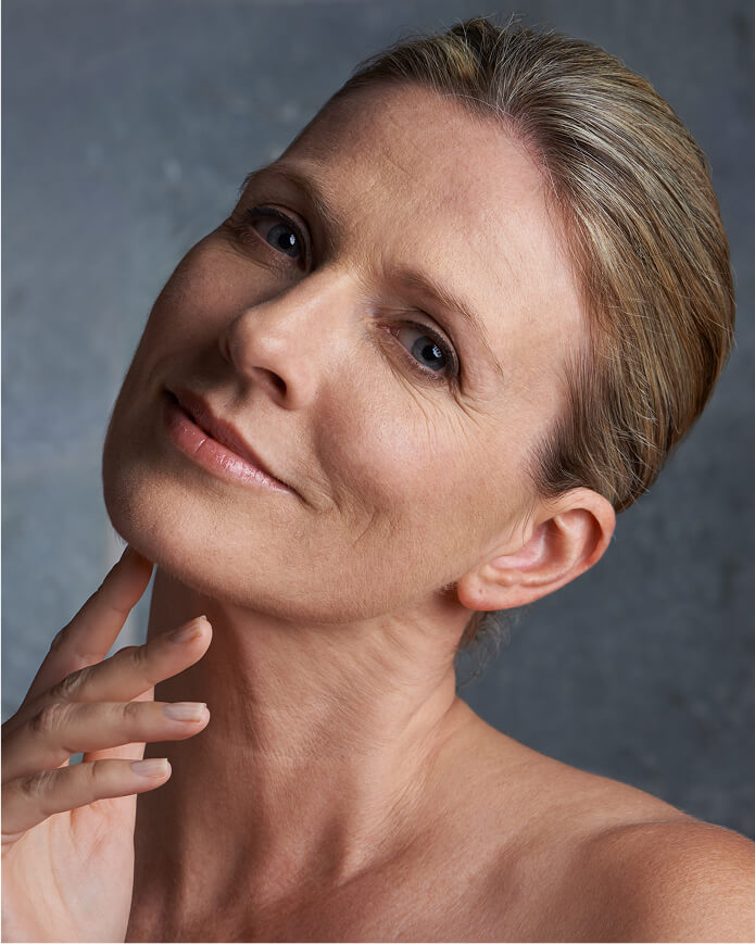 ageless-beauty-studio-shot-of-a-mature-woman-with-2025-04-06-09-17-47-utc (1)
